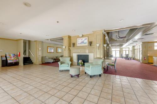 2 Mi to Disney and Old Town Resort Condo with Perks near ESPN Wide World of Sports Complex