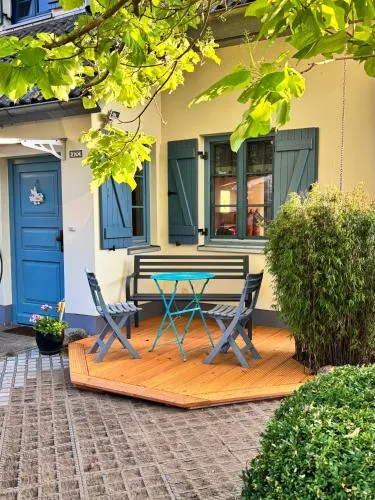 Frisch Saniert Ferienhaus Achterland - Strand, Sauna, Kamin, WLAN und ein großer Garten in Kamminke, Deutschland