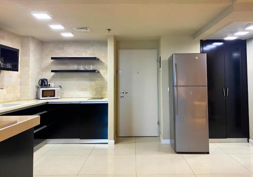 廚房, Luxury Suite with Jacuzzi on the beach by Almog Beach Haifa in 迦密海濱