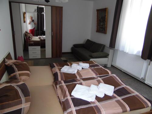3 twin beds, 1 sofa bed