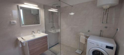 House Vrisnik in Vrisnik