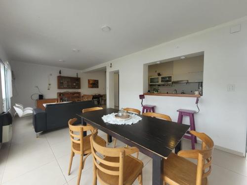 Casa céntrica con piscina, Paraná