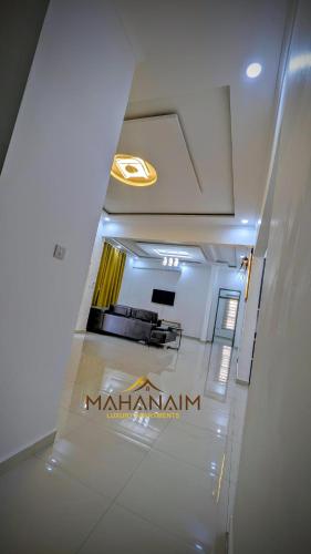 Mahanaim Luxury apartments in เชลสตัน