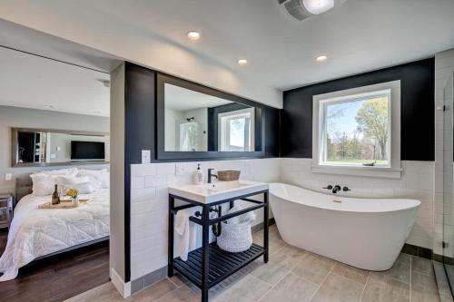 Longpond Cellars and Farms 40Acre Estate in เลควิล (คอนเนคติคัท)