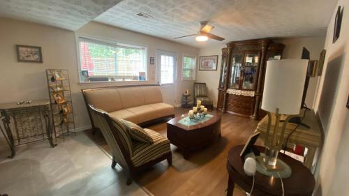 Your Private 1-Bedroom Guest House in College Park in South Fulton
