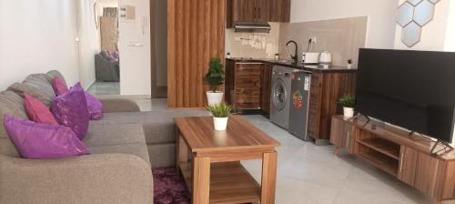 Modern Studio in Kenitra Center Netflix & IPTV, Kenitra (foto 10)
