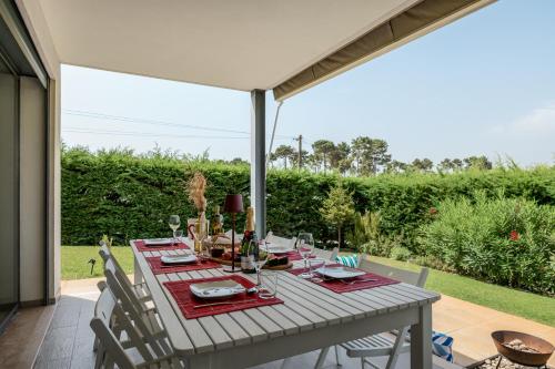 ทัศนียภาพภายนอกโรงแรม, Sesimbra Luxury Villa- Pool, garden, total privacy in โกโตเบีย