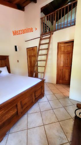 Los Abuelos Mulua Reu House in Retalhuleu