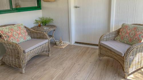 Iekārtas, Little Douglas Holiday Shack - A Rare Opportunity To Rent A Property In This Idyllic Coastal Communi in Mount Dutton Bay