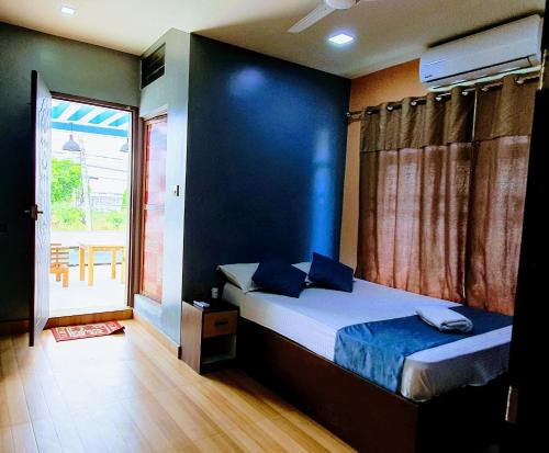 Devtara- Himalayan Hotel in สิทธารถะนคร
