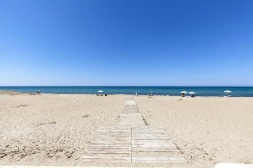 Photo - Holiday Beach