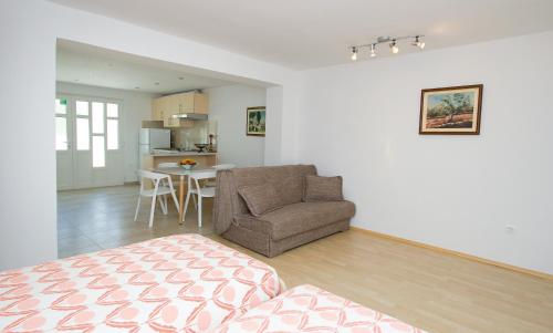 Apartments Put Plokita, Split (photo 5)