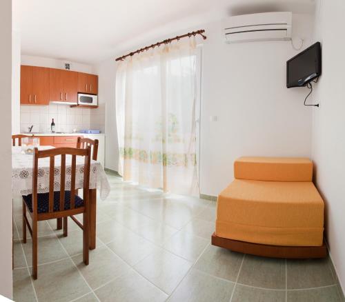  Apartment Sangaleti in Lastovo