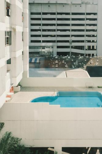City Silom I King Bed I Sleep 3 I 2 Bedroom - image 9