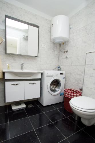 Apartments Put Plokita, Split (photo 9)