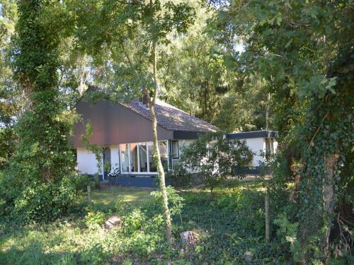Зовнішній вигляд готелю, Holiday Home in Haaksbergen by Lake in Хаксберген