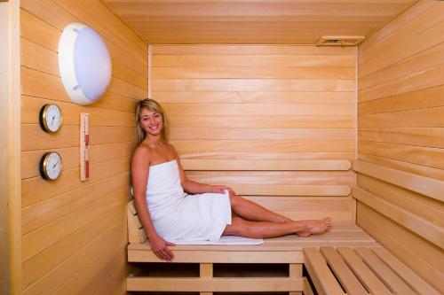 Yellow Ski Apartments - image 7
