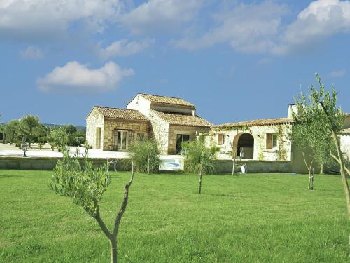 Garden, Vineyard Villa in Montfrin in Montfrin