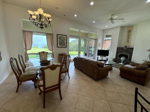 Tsundara Beach Retreat in Nosoko