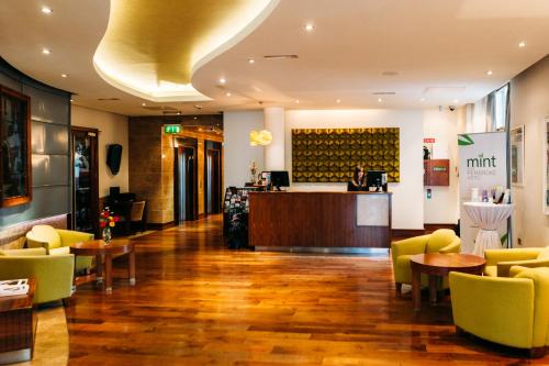 Lobby, Kilkenny Pembroke Hotel in Kilkenny