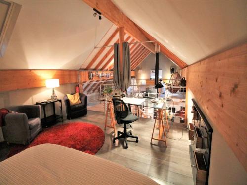 Cottage in Saint-Quirin by Lake & Town in Saint-Quirin