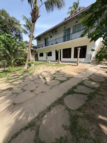 Wake N Flow, Ahangama - Kabalana Beach in อาหันคาม