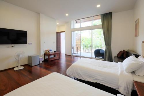 Photharam126 Resort
