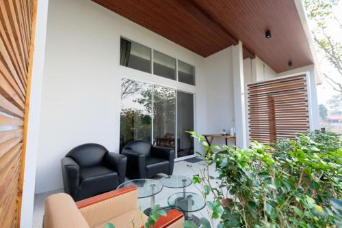 Photharam126 Resort