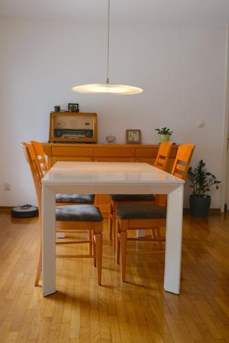 Bright apartment Quiet neighborhood, Lublana (zdjęcie 10)