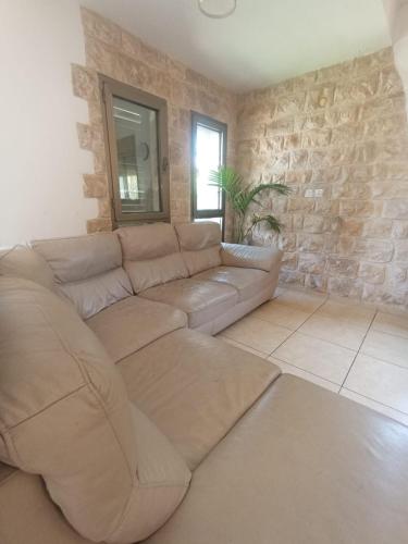 עלמא אירוח בגליל לציבור הדתי in Kfarhošena