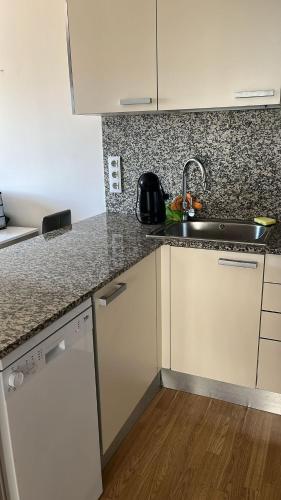 Habitacion mediana in Santa Coloma de Gramenet