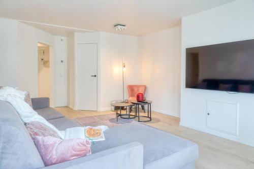 Bright & Stylish Stay for 4 in Central Knokke in Кнокке-Гейст