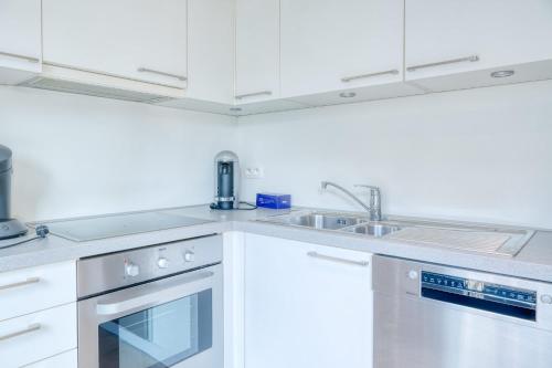 Bright & Stylish Stay for 4 in Central Knokke in Кнокке-Гейст