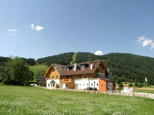 Vogue Apartment in Sankt Margarethen im Lungau near Ski Lift in Sankt Margarethen im Lungau, Österreich