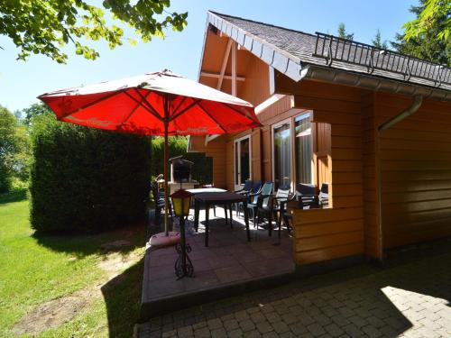 Rõdu/terrass, Comfortable Chalet in Ovifat near Ski Lift in Waimes