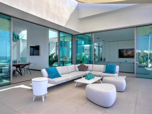 Villa in Adeje with Infinity Pool and Sea View, Adeje (foto 6)