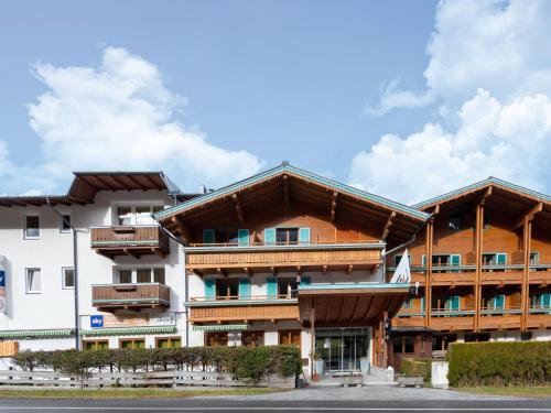 Lovely Apartment with Sauna, Ski Storage, Pool, Terrace in Wald im Pinzgau, Österreich