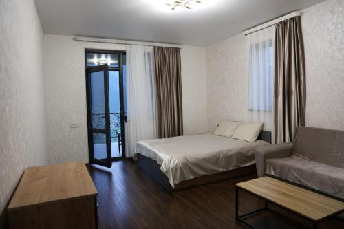 Crest hotel in Odzun