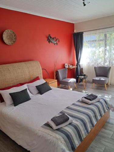 Inn2Wilderness Guesthouse Room Type - Queen Room with Pool View