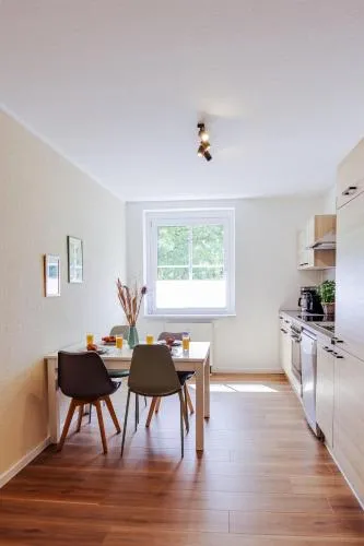 Modern, 4Pers, nahe S-Bahn - salt apartments in Halle an der Saale, Deutschland