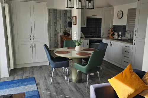 2 Bed Cottage-Sleeps 4-Harbour & Sea View in Port Erroll