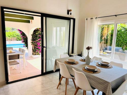 Villa with pool in Binibeca, Menorca, Binibeca (foto 3)
