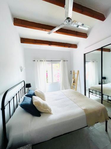Villa with pool in Binibeca, Menorca, Binibeca (foto 9)