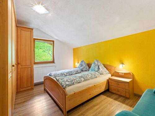 Sunlit Apartment near Ski Area in Hollersbach im Pinzgau