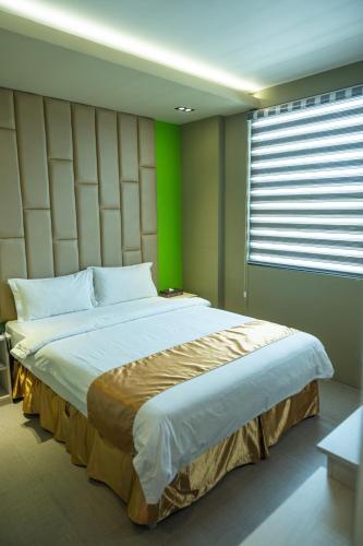 Felicity Island Hotel Room Type - Deluxe Queen Studio 