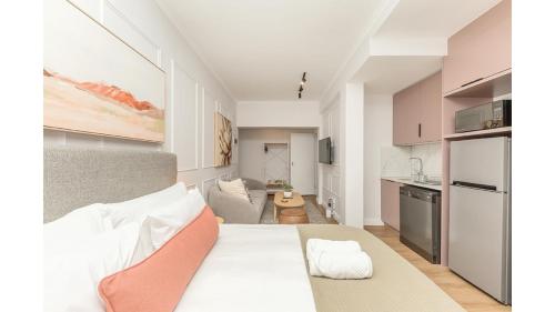 Contemporary Studio in the Vibrant City Core - image 9