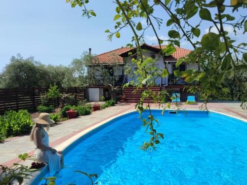 VILLA IATROU