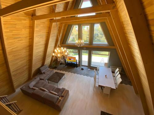 Trigon Villa Family , HOT POOL ,SAUNA,JACUZZI - Tap to explore photos