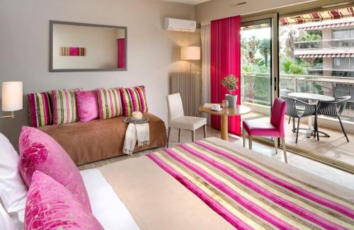 The Originals Boutique, Hôtel Les Strélitzias, Antibes Ouest in Le Fournel