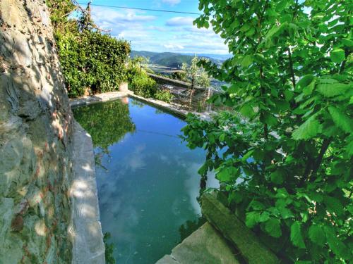 مسبح, Stone house villa with Spa in Cortona in كورتونا